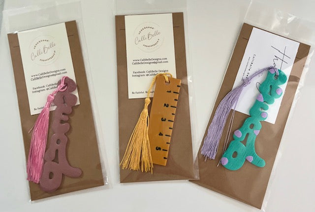 "Read" Bookmark in Pink