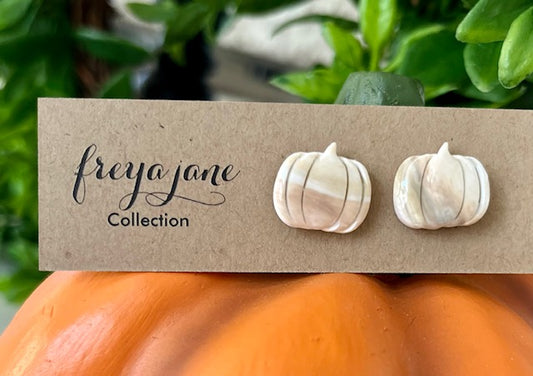 Pumpkin Studs - Natural